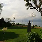 La Gatta Viola Στρέσα