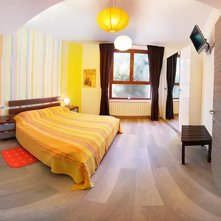 La Gatta Viola דירה סטרסה